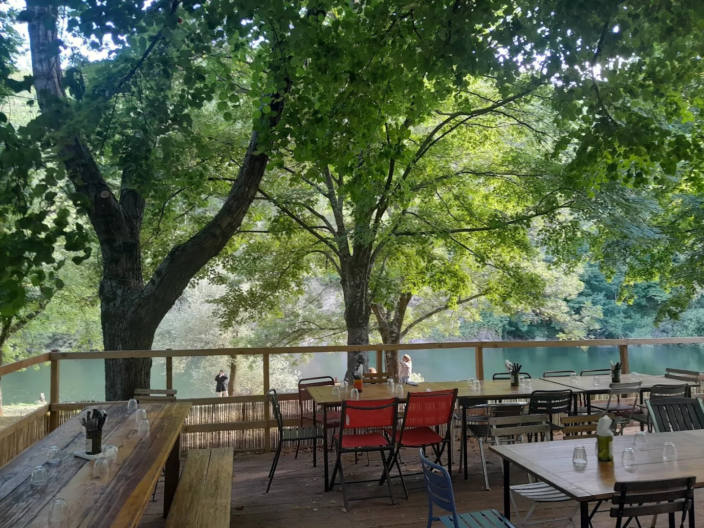 Guinguette du bout du lac